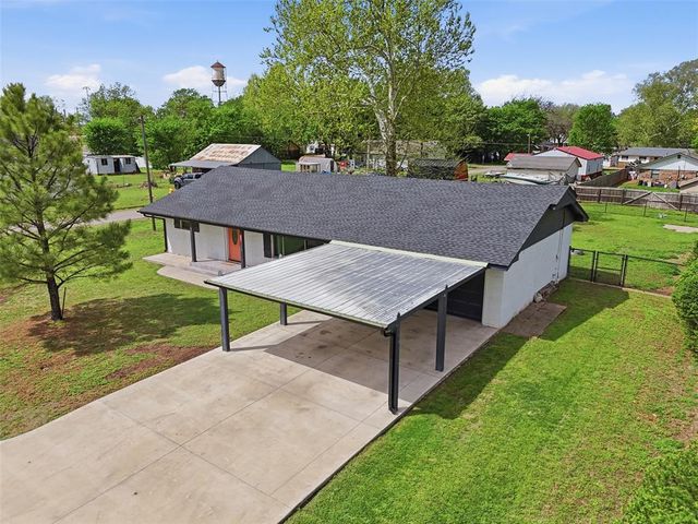 221 S Pybas Street, Washington, OK 73093