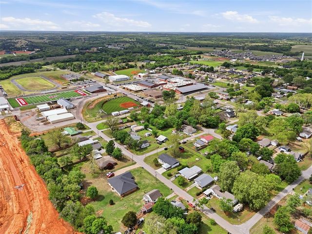 221 S Pybas Street, Washington, OK 73093