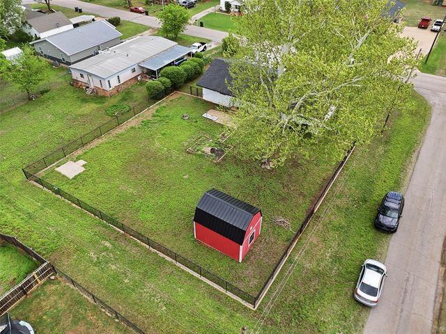 221 S Pybas Street, Washington, OK 73093