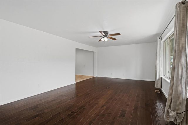 221 S Pybas Street, Washington, OK 73093