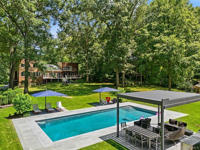 116 Davids Way, Bedford Hills, NY 10507