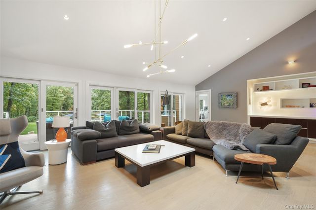 116 Davids Way, Bedford Hills, NY 10507