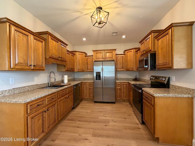 112 Adison Ave, Bardstown, KY 40004
