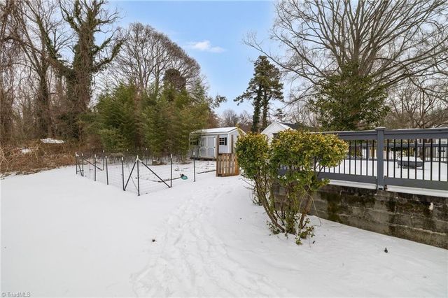 1102 Courtland Avenue, Reidsville, NC 27320