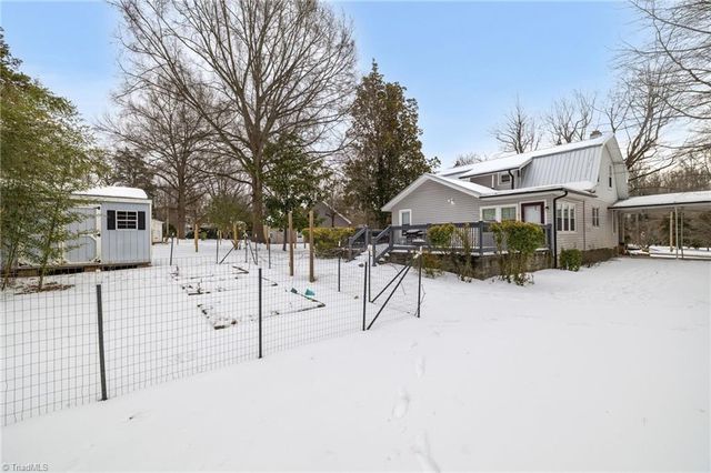 1102 Courtland Avenue, Reidsville, NC 27320