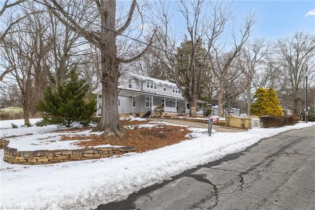 1102 Courtland Avenue, Reidsville, NC 27320