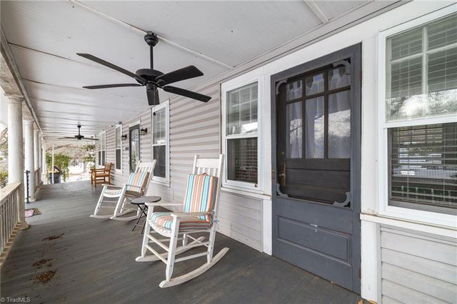 1102 Courtland Avenue, Reidsville, NC 27320