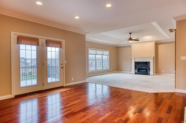 909 Uriel Court, Evansville, IN 47725