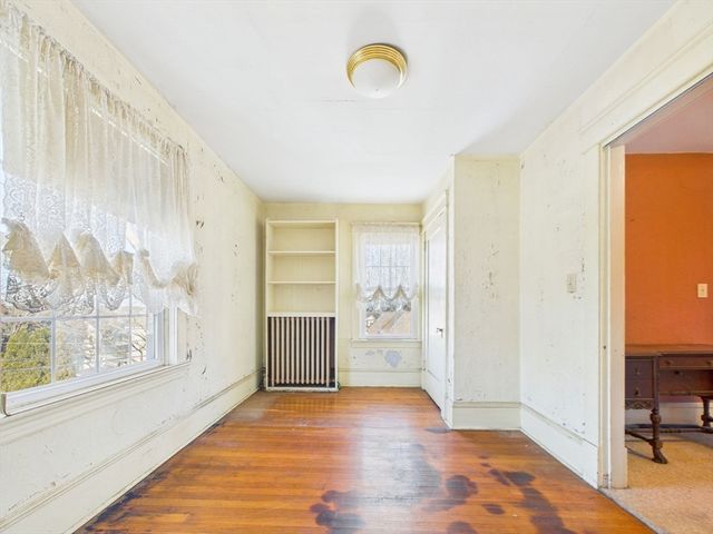 889 High St, Fall River, MA 02720