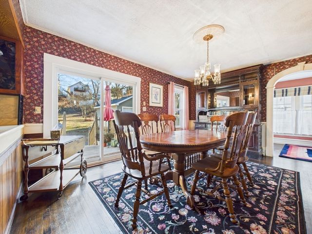 889 High St, Fall River, MA 02720