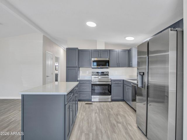18032 N 2ND Street, Phoenix, AZ 85022