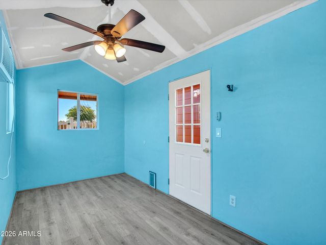 18032 N 2ND Street, Phoenix, AZ 85022