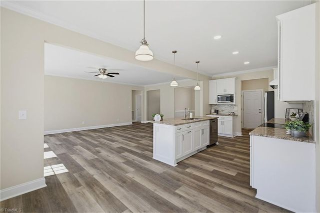 3011 Springhaven Drive, Winston-salem, NC 27103