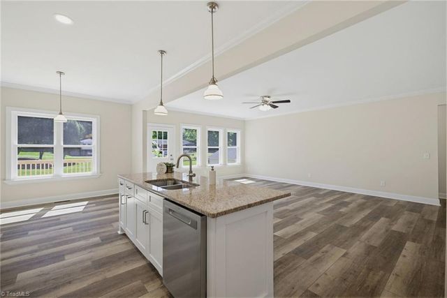 3011 Springhaven Drive, Winston-salem, NC 27103