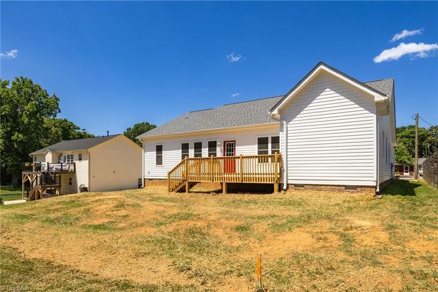 3011 Springhaven Drive, Winston-salem, NC 27103