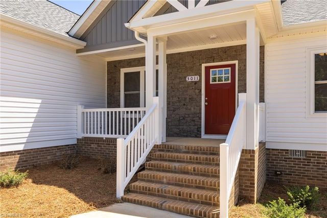 3011 Springhaven Drive, Winston-salem, NC 27103