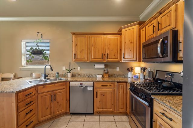 3813 N 3rd Street, Rogers, AR 72756