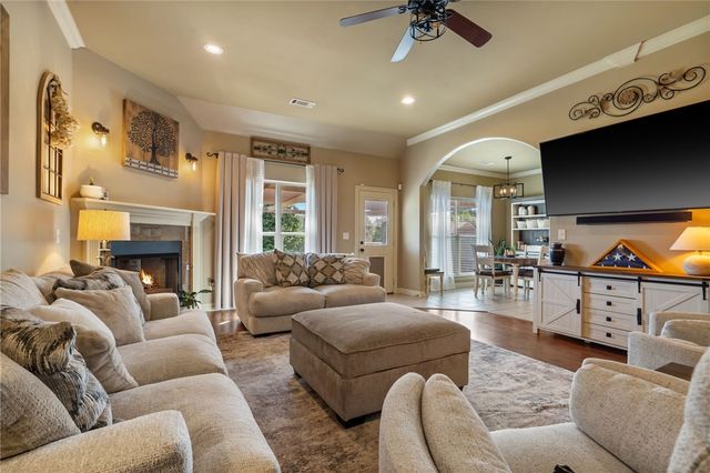 3813 N 3rd Street, Rogers, AR 72756