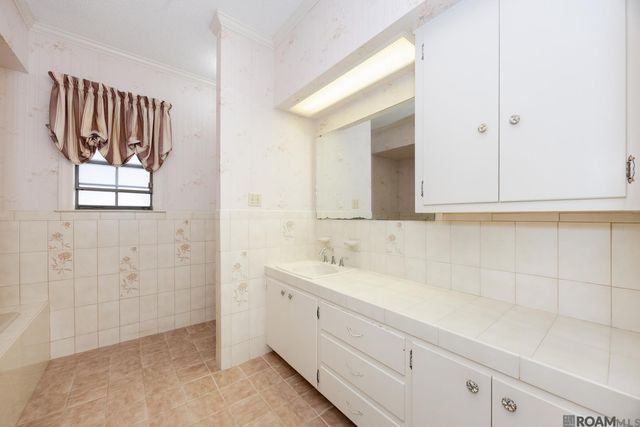 22260 Talbot Dr, Plaquemine, LA 70764