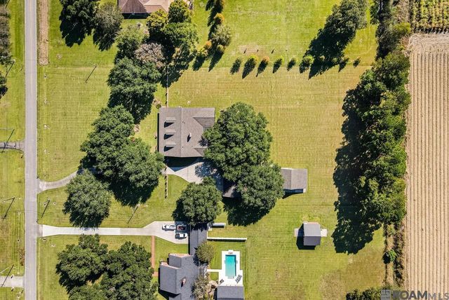 22260 Talbot Dr, Plaquemine, LA 70764