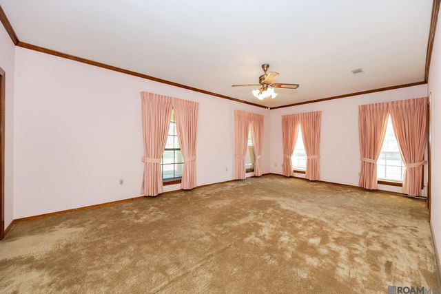 22260 Talbot Dr, Plaquemine, LA 70764