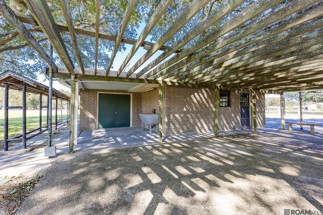 22260 Talbot Dr, Plaquemine, LA 70764