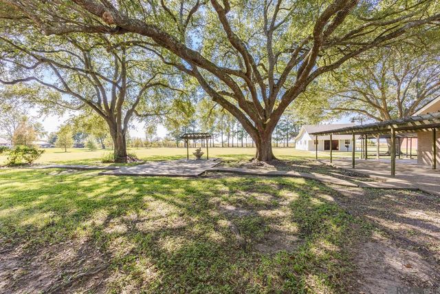 22260 Talbot Dr, Plaquemine, LA 70764