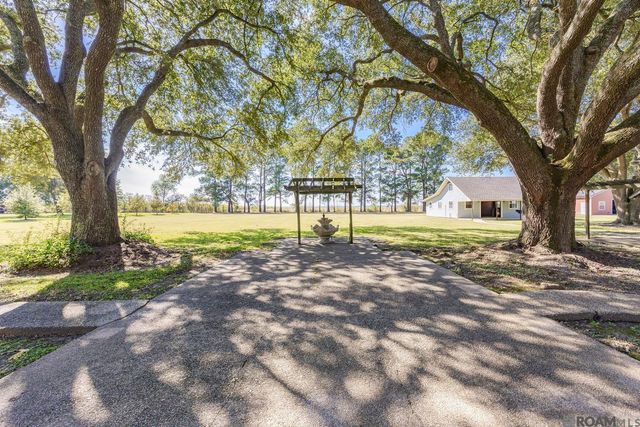 22260 Talbot Dr, Plaquemine, LA 70764