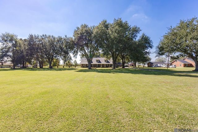 22260 Talbot Dr, Plaquemine, LA 70764
