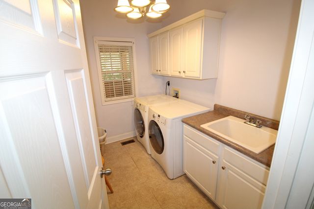 12216 Edgewater Drive, Hampton, GA 30228