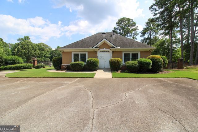 12216 Edgewater Drive, Hampton, GA 30228