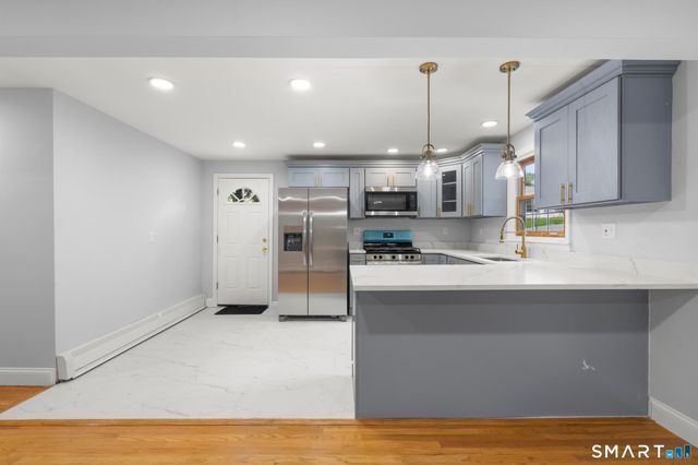 500 Woodlawn Ave Extension, Bridgeport, CT 06606