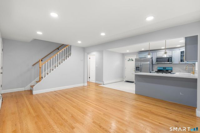 500 Woodlawn Ave Extension, Bridgeport, CT 06606