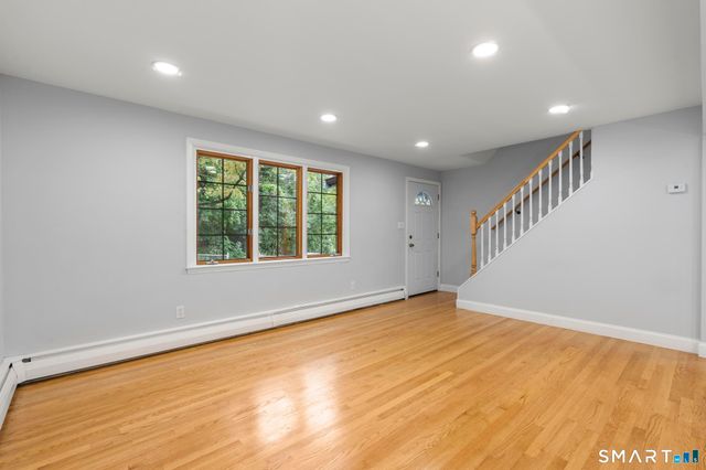 500 Woodlawn Ave Extension, Bridgeport, CT 06606