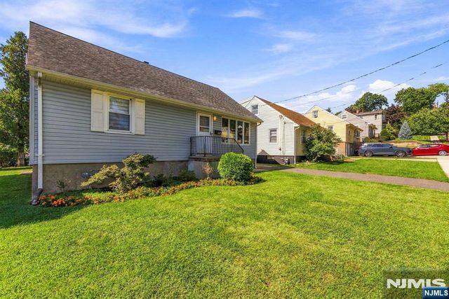 454 Lasalle Avenue, Hasbrouck Heights, NJ 07604