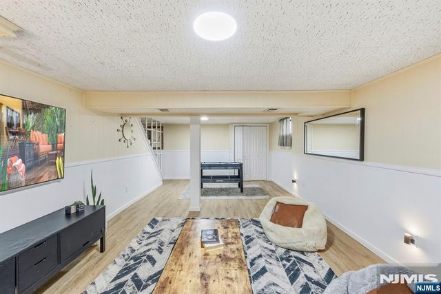 454 Lasalle Avenue, Hasbrouck Heights, NJ 07604