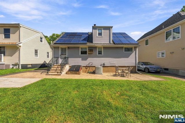 454 Lasalle Avenue, Hasbrouck Heights, NJ 07604