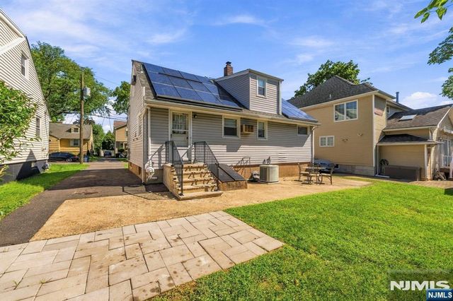 454 Lasalle Avenue, Hasbrouck Heights, NJ 07604