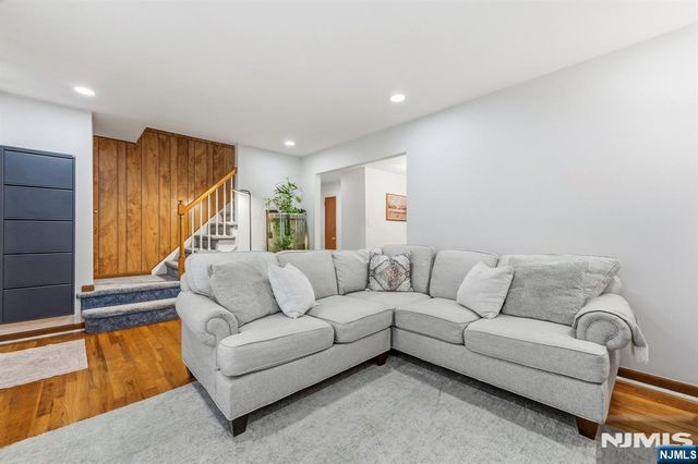454 Lasalle Avenue, Hasbrouck Heights, NJ 07604