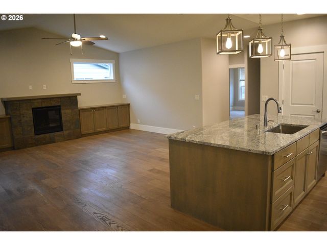 2233 Se 14TH St, Battle Ground, WA 98604