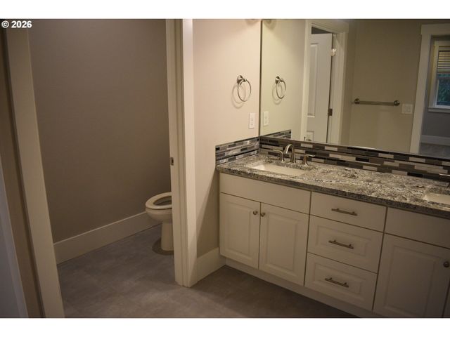 2233 Se 14TH St, Battle Ground, WA 98604