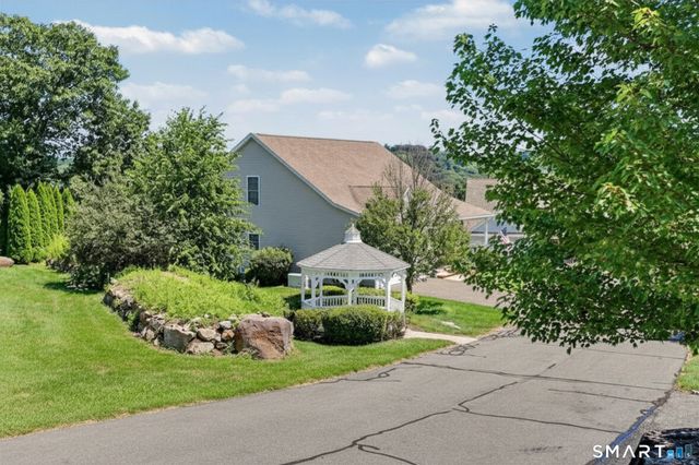 169 Meadow Brook Road 169, Oxford, CT 06478