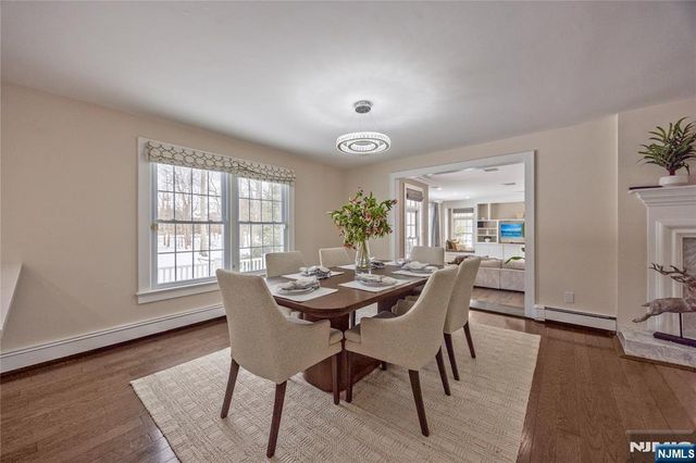 202 Chestnut Ridge Road, Saddle River, NJ 07458