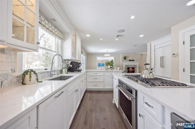 202 Chestnut Ridge Road, Saddle River, NJ 07458