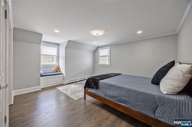 202 Chestnut Ridge Road, Saddle River, NJ 07458