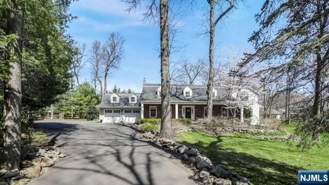 202 Chestnut Ridge Road, Saddle River, NJ 07458