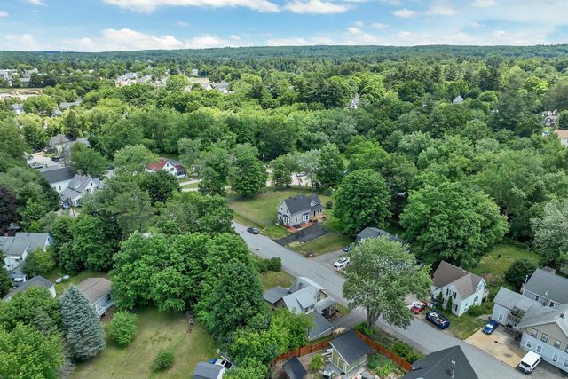 16 Brook Street, Derry, NH 03038