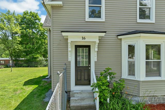 16 Brook Street, Derry, NH 03038