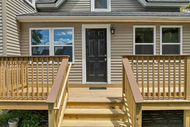 16 Brook Street, Derry, NH 03038
