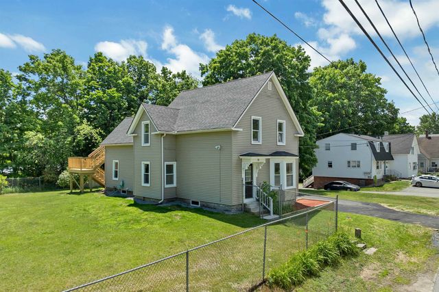16 Brook Street, Derry, NH 03038